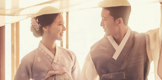 대구 라모르 웨딩박람회 웨딩박람회 참가 업체와 상담 장면