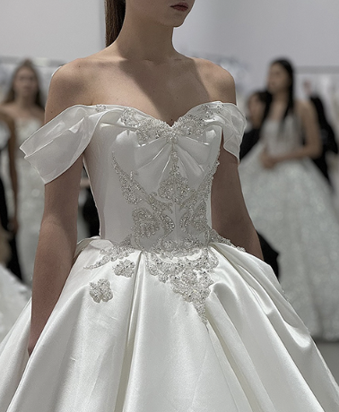 강릉 웨딩박람회 웨딩드레스 및 스드메 전시 공간